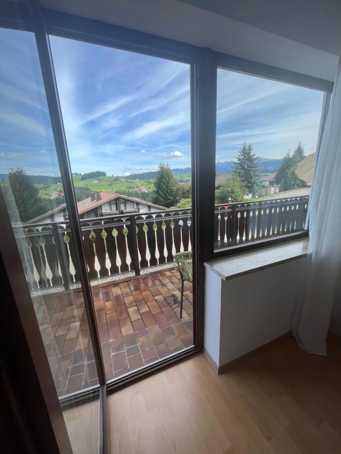 Helle Wohnung Mit Grossem Balkon Оберройте Экстерьер фото